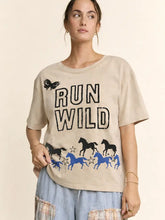 Load image into Gallery viewer, Davi &amp; Dani - Run Wild Horse Graphic Mineral Wash Top
