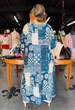 Load image into Gallery viewer, Star Patchwork Hi-Low linen Top
