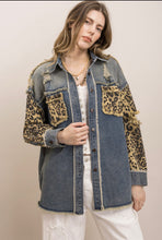 Load image into Gallery viewer, Bluevelvet - LEOPARD PATCHWORK JACCKET WITH NATIVI
