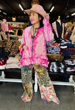 Load image into Gallery viewer, A Rare Bird-Bee &amp; Leopard Pant
