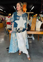Load image into Gallery viewer, Star Patchwork Hi-Low linen Top
