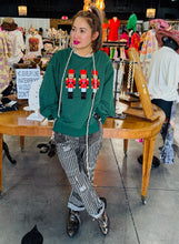 Load image into Gallery viewer, HCB - NUTCRACKER EMBROIDERED PULLOVER GREEN
