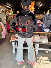 Load image into Gallery viewer, A Rare Bird - Hanky Jeans
