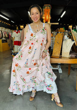 Load image into Gallery viewer, Kellie Floral Dress

