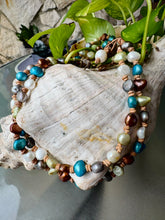 Load image into Gallery viewer, Multicolor Pearls  Lady Necklace 18”
