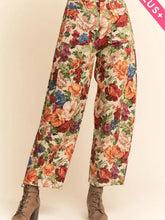 Load image into Gallery viewer, Davi &amp; Dani - Flower Mesh Cargo Joggers
