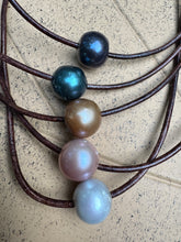 Load image into Gallery viewer, HC - Singel Angel Pearls Necklace 12mm

