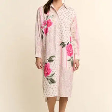 Load image into Gallery viewer, Davi &amp; Dani - Printed Flower Patched Maxi Duster Shirt Top
