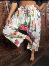 Load image into Gallery viewer, HCWL - Samantha Boomers
