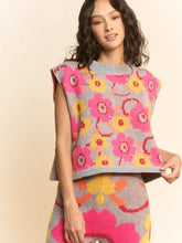 Load image into Gallery viewer, Davi &amp; Dani - Sleeveless Knit Floral Ribbed Sweater Top
