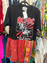 Load image into Gallery viewer, Indi and Sai - Upcycle Kantha Band Tee One OF The Kind
