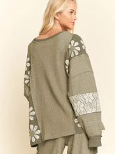 Load image into Gallery viewer, Davi &amp; Dani - Milli  Mix Matched Flower Patch  Top -Sage
