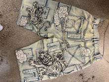 Load image into Gallery viewer, TIGER JEANS SHORT
