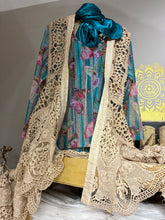 Load image into Gallery viewer, A Rare Bird -  Mag Duster
