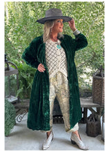 Load image into Gallery viewer, Jaded Gypsy - Golden Slumber Duster - Emerald
