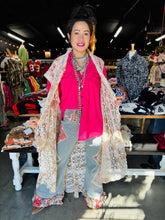 Load image into Gallery viewer, A Rare Bird - Hanky Jeans
