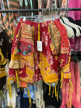 Load image into Gallery viewer, HCWL - Daisy Cargo Shorts
