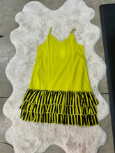 Load image into Gallery viewer, I Love Linen - Frill Dress
