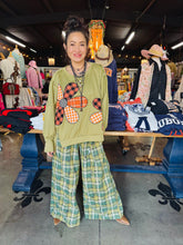 Load image into Gallery viewer, OLI &amp; HALI - WASHED PLAID WIDE LONG PANTS - GREEN COMBO
