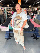 Load image into Gallery viewer, Jaded Gypsy - Moon Dance Tee - Blessings
