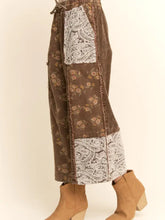 Load image into Gallery viewer, Davi &amp; Dani - Washed Corduroy and Flower Denim Pants
