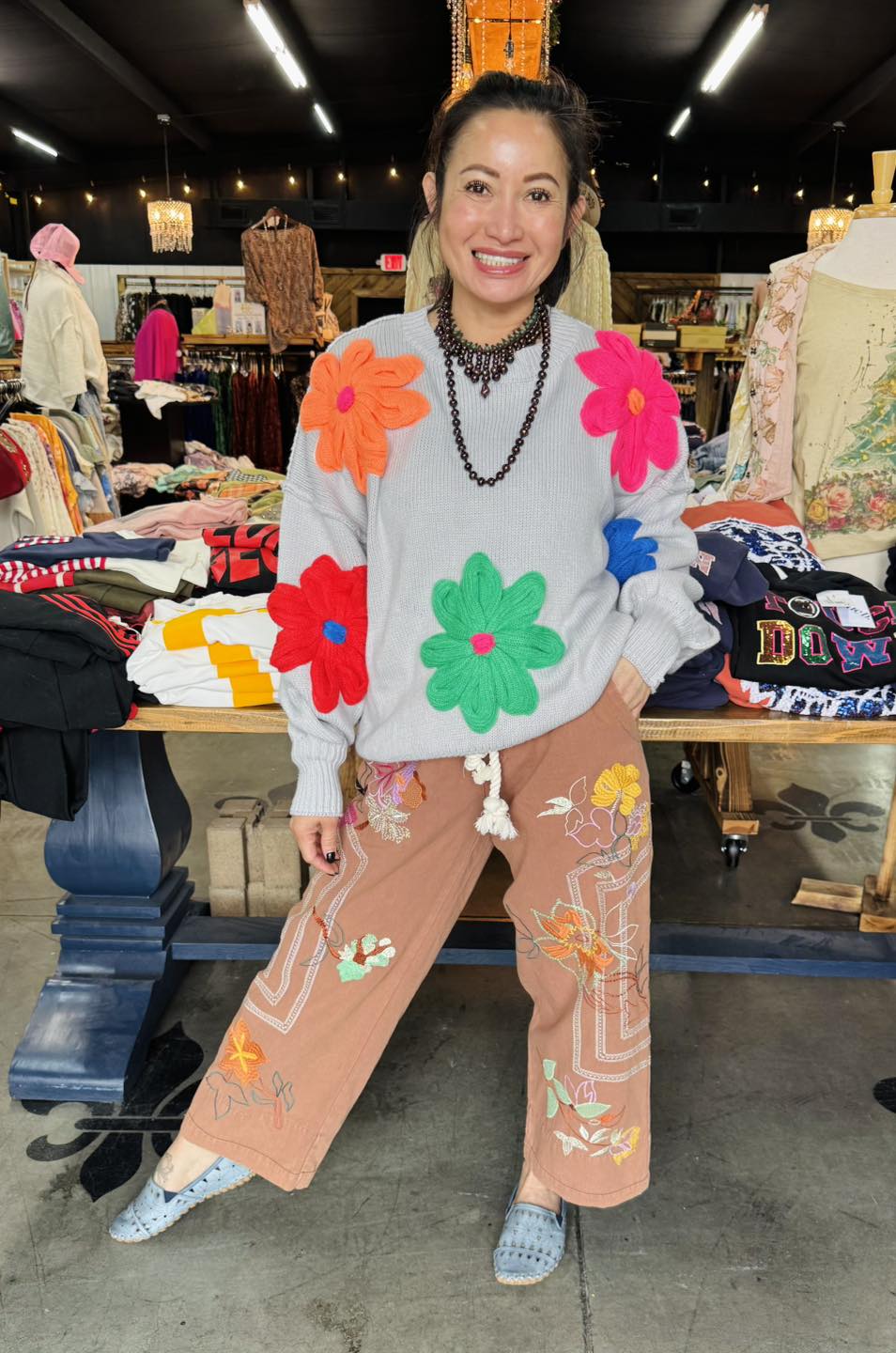 Davi & Dani - 3D Daisy Sweater