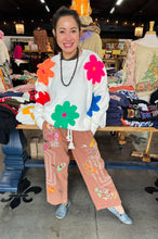 Load image into Gallery viewer, Davi &amp; Dani - 3D Daisy Sweater

