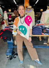Load image into Gallery viewer, Davi &amp; Dani - Smiley Face Sweater - Cream
