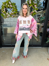 Load image into Gallery viewer, Elvis Print Kantha Poncho  Top
