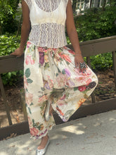 Load image into Gallery viewer, HCWL - Samantha Boomers
