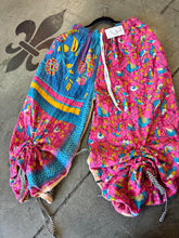 Load image into Gallery viewer, Indi And Sai - Cinches  Kantha Pants
