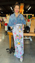 Load image into Gallery viewer, Palazzo Linen Flower Pant
