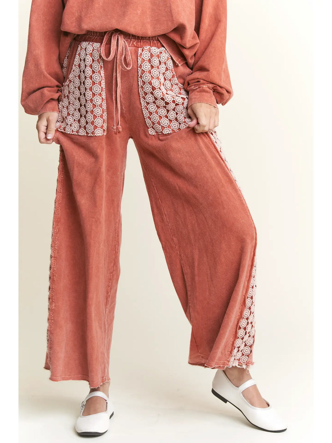 Mineralwash Floral Daisy Trim Pants
