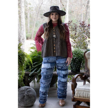 Load image into Gallery viewer, Jaded Gypsy - Pockets of Dreams Jeans
