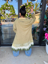 Load image into Gallery viewer, Jaded Gypsy - In The Moment Duster
