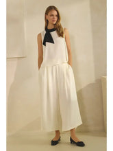 Load image into Gallery viewer, Oddi - Sleeveless Top and Wide-Leg Pants Set Ivory
