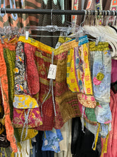 Load image into Gallery viewer, HCWL - Daisy Cargo Shorts
