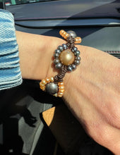 Load image into Gallery viewer, HC - Sunshine Gold/Black Pearls Bracelet

