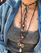 Load image into Gallery viewer, HC - Sunshine Gold/Black Pearls Choker
