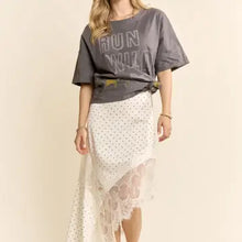 Load image into Gallery viewer, Davi &amp; Dani - Run Wild Horse Graphic Mineral Wash Top
