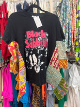 Load image into Gallery viewer, Indi and Sai - Upcycle Kantha Band Tee One OF The Kind

