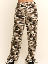 Load image into Gallery viewer, Davi &amp; Dani - Camouflage French Terry Cargo Pockets Pants
