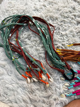 Load image into Gallery viewer, indi &amp; Sai - Shew Hair Tie
