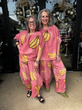 Load image into Gallery viewer, I Love Linen - High Low Banana Print Top
