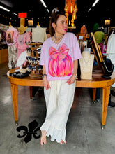Load image into Gallery viewer, Pumpkin Bow Tee
