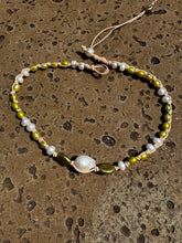 Load image into Gallery viewer, HC - Big Ball Upside Down Knot Pearls Necklace Green/White
