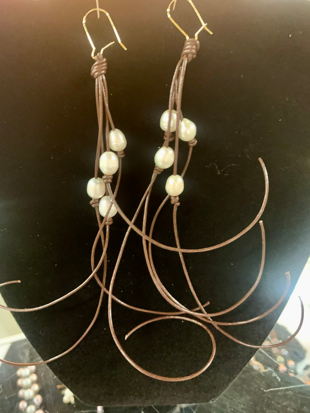 HC Pearl and Leather Earrings (White) Brown Leather