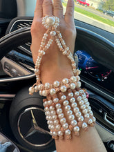 Load image into Gallery viewer, HC - Pearls Bring Double Strands Bracelet With Sunflower
