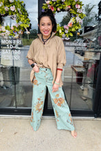 Load image into Gallery viewer, Floral Printed Stretch Twill Pants
