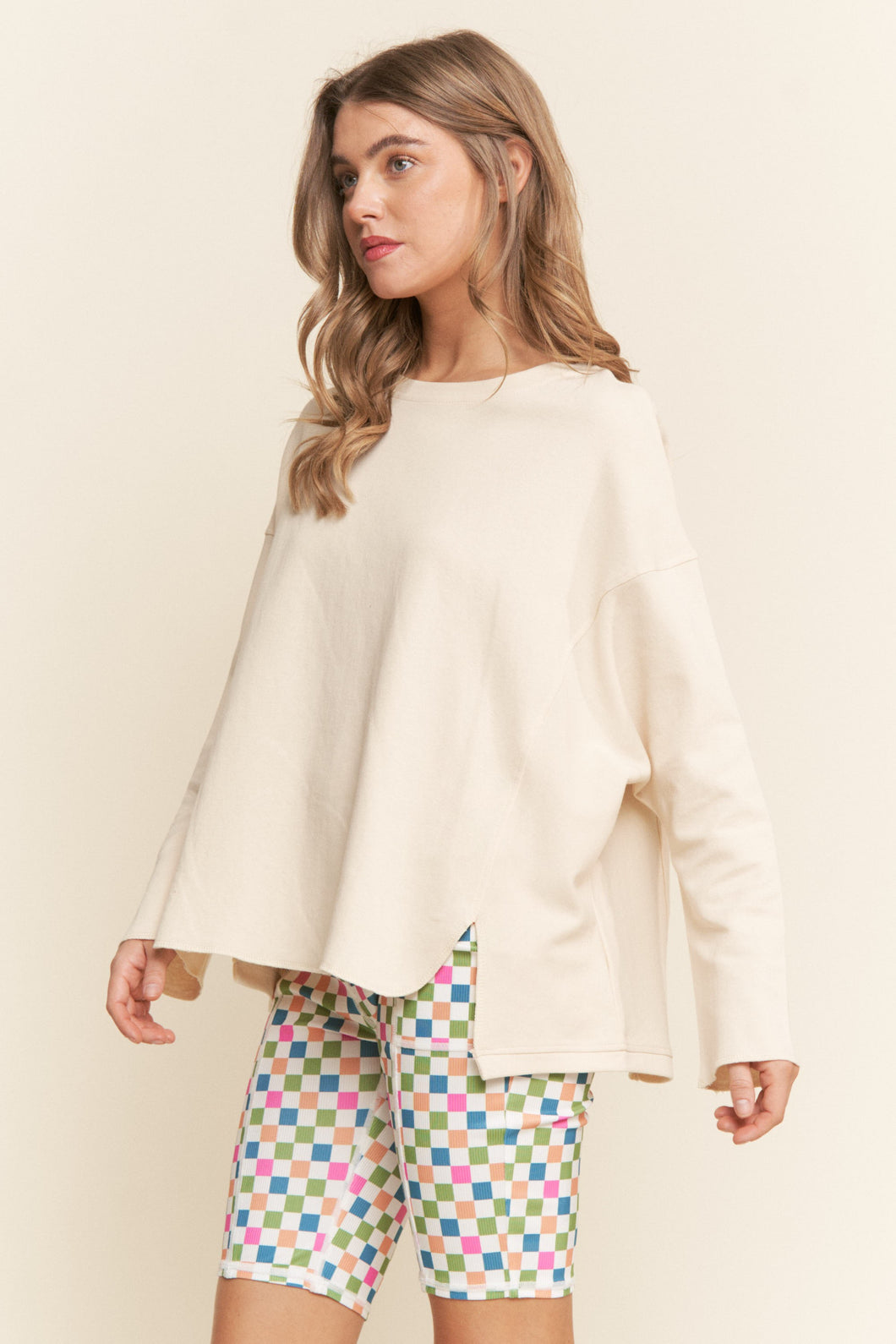J.NNA - Loose Fit Slit Detailed Long Sleeve Top